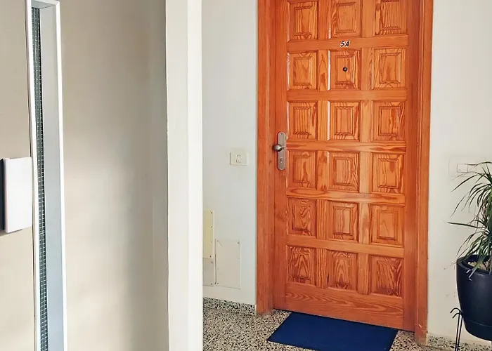 Piso En Con Terraza, Vistas Al Mar, Aire Acondicionado Y Garaje Apartment *