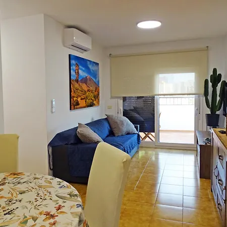 Piso En Con Terraza, Vistas Al Mar, Aire Acondicionado Y Garaje شقة