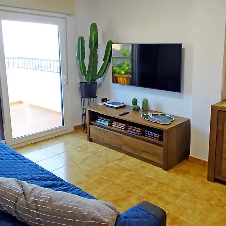 Piso En Con Terraza, Vistas Al Mar, Aire Acondicionado Y Garaje * كانديلاريا