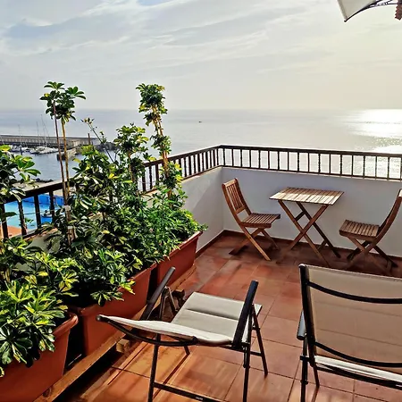 Piso En Con Terraza, Vistas Al Mar, Aire Acondicionado Y Garaje 坎德拉里亚