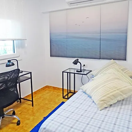 شقة Piso En Con Terraza, Vistas Al Mar, Aire Acondicionado Y Garaje *