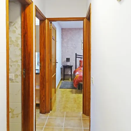 Piso En Con Terraza, Vistas Al Mar, Aire Acondicionado Y Garaje * كانديلاريا