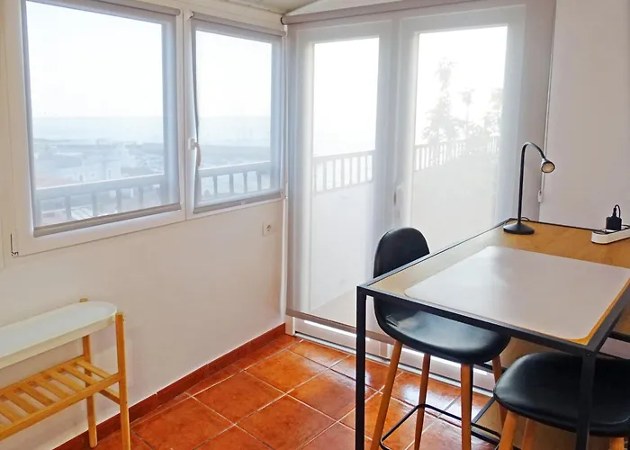 Piso En Con Terraza, Vistas Al Mar, Aire Acondicionado Y Garaje Appartement