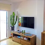 Piso En Con Terraza, Vistas Al Mar, Aire Acondicionado Y Garaje Apartment *