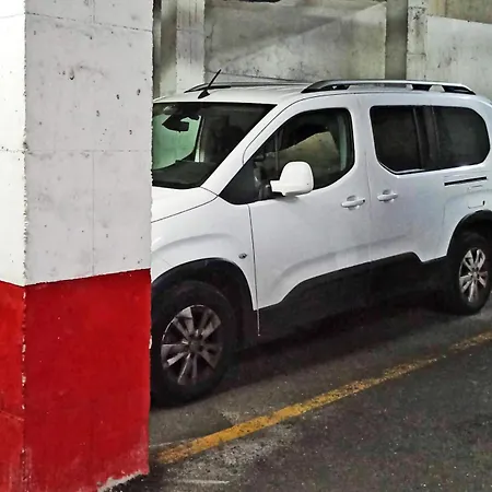 דירה Piso En Con Terraza, Vistas Al Mar, Aire Acondicionado Y Garaje קנדלריה